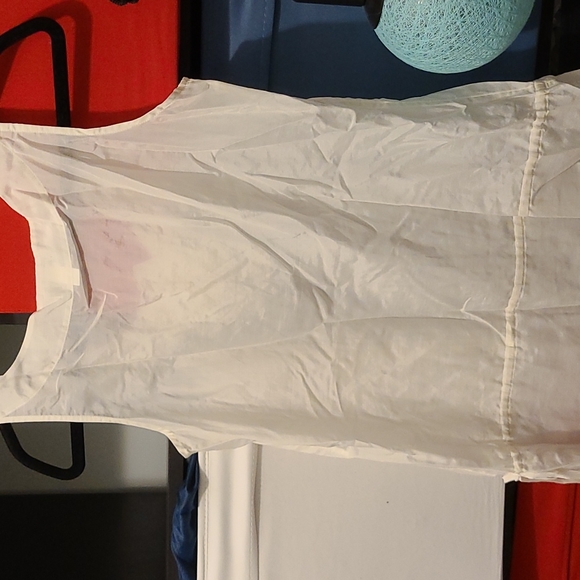 Banana Republic,  white tank top - Picture 4 of 4